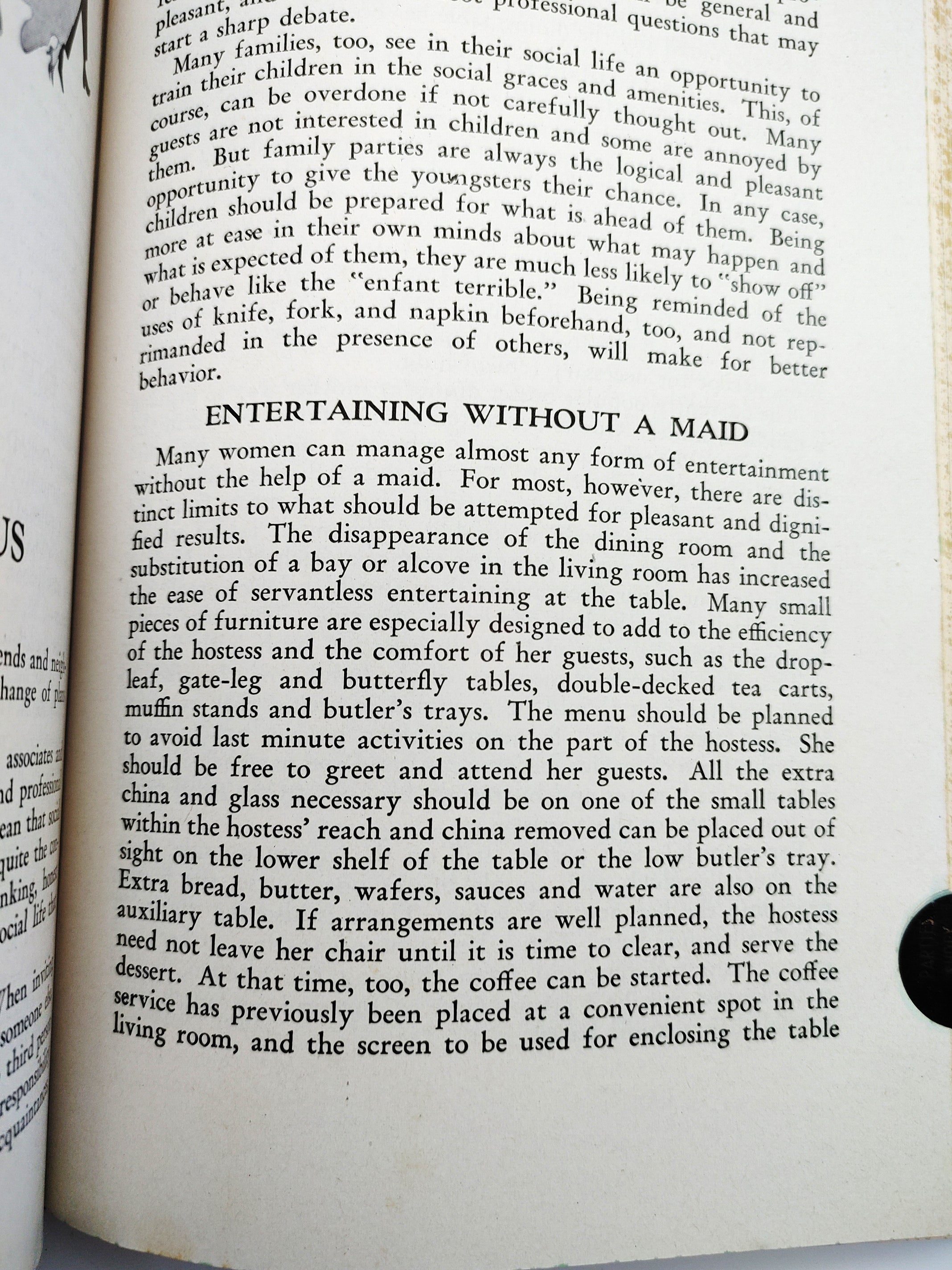 Instructions for entertaining without a maid during World War 2 from American Woman's Cook Book (1944)