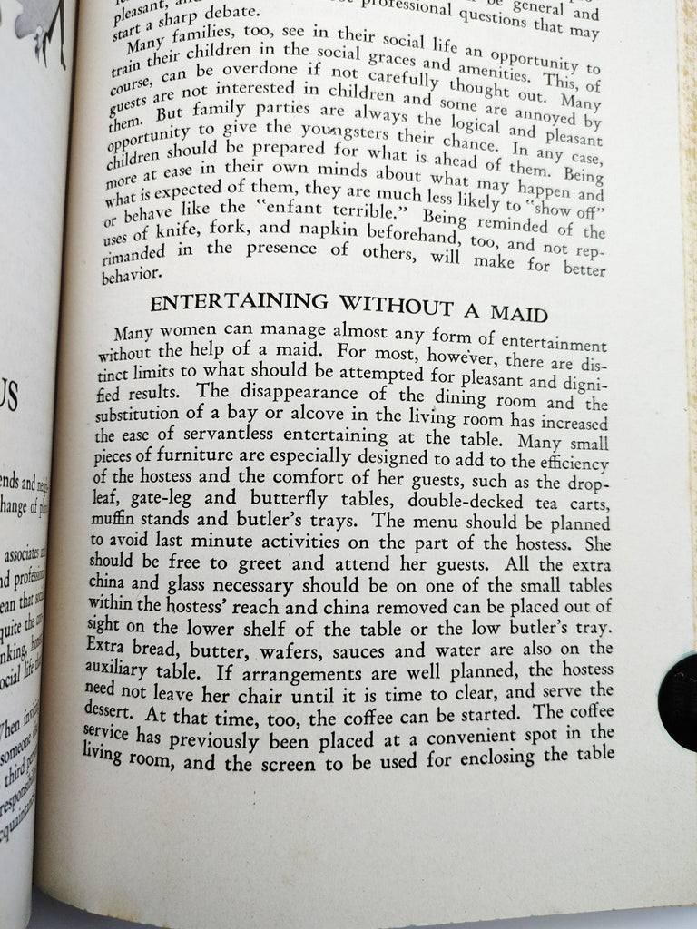 Instructions for entertaining without a maid during World War 2 from American Woman's Cook Book (1944)