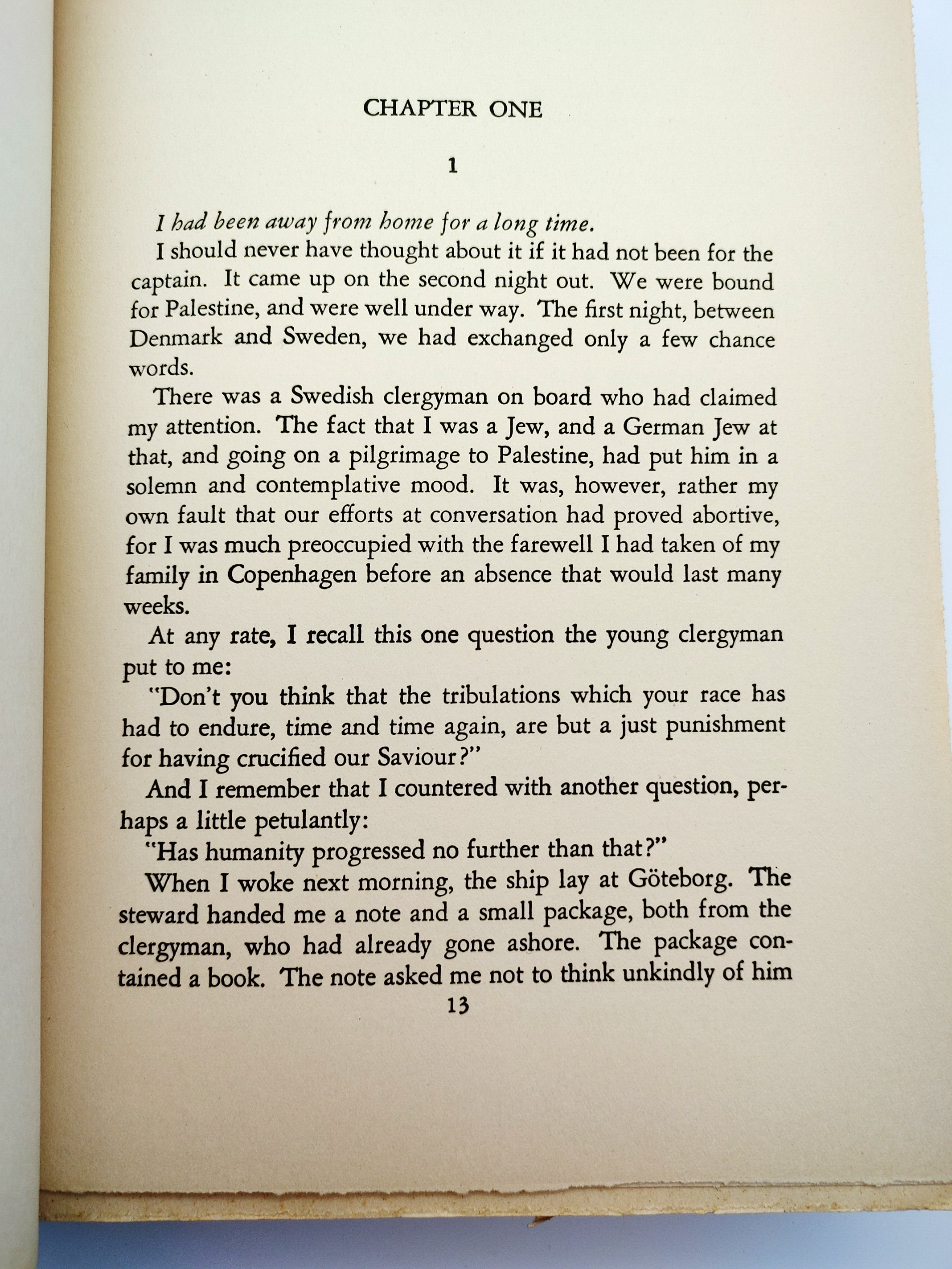 First page of chapter one from the first edition of Going Home (1938)